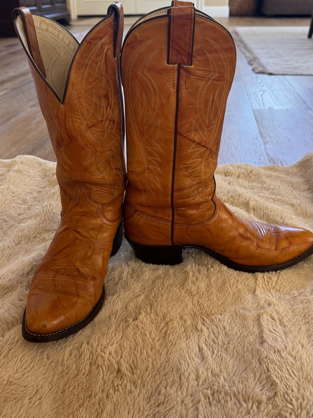 Vintage Justin Men’s Cowboy Boots Style 1632 Tan Leather USA Made 10D